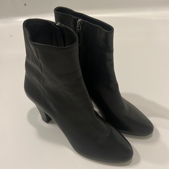 Prada Black Leather Ankle Boots Like New - Picture 1 of 8